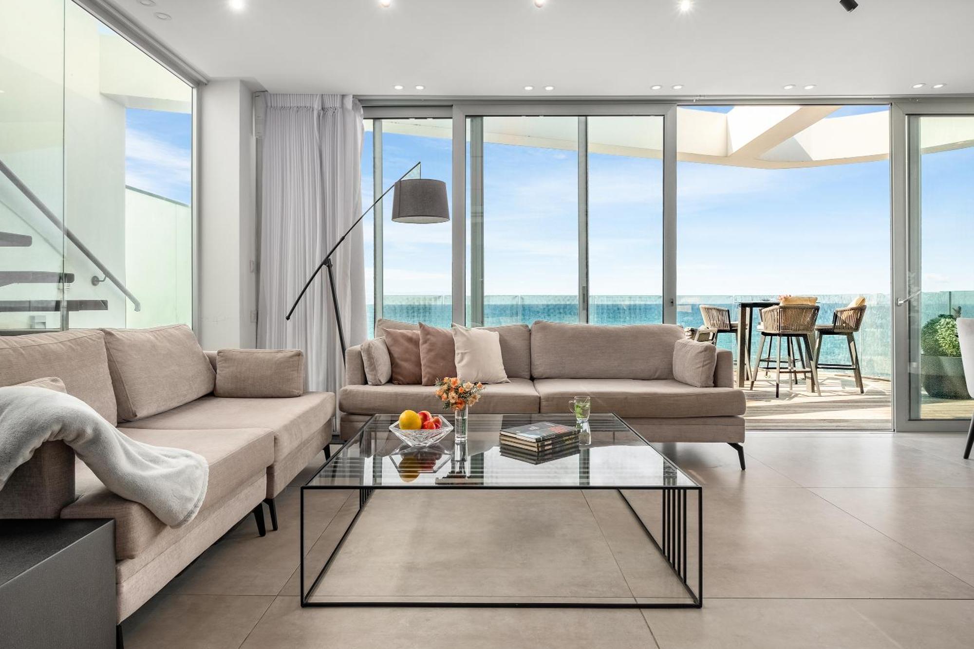 Penthouse 3Br + Roof Top + Parking - On The Beach Haifa Eksteriør bilde