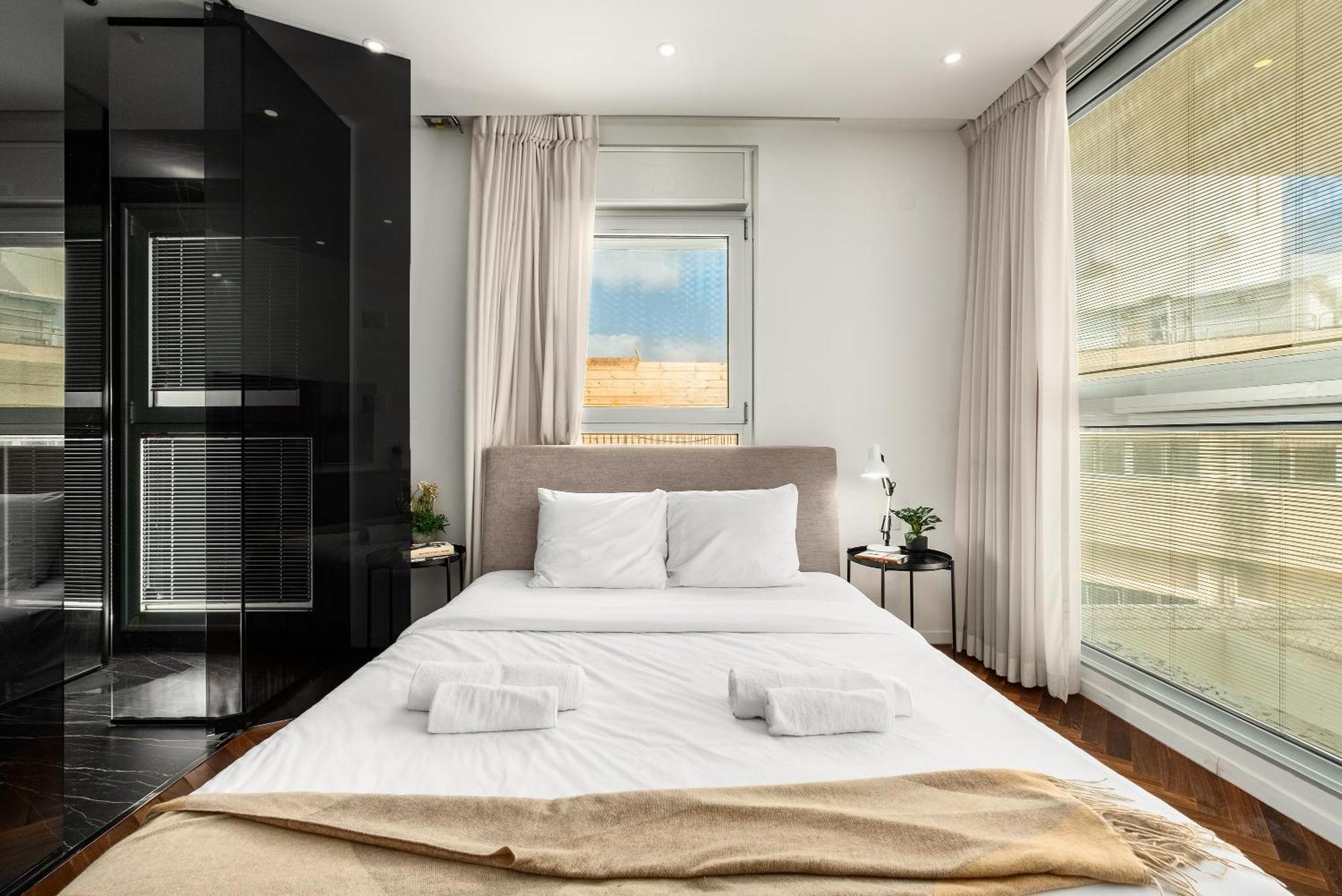 Penthouse 3Br + Roof Top + Parking - On The Beach Haifa Eksteriør bilde