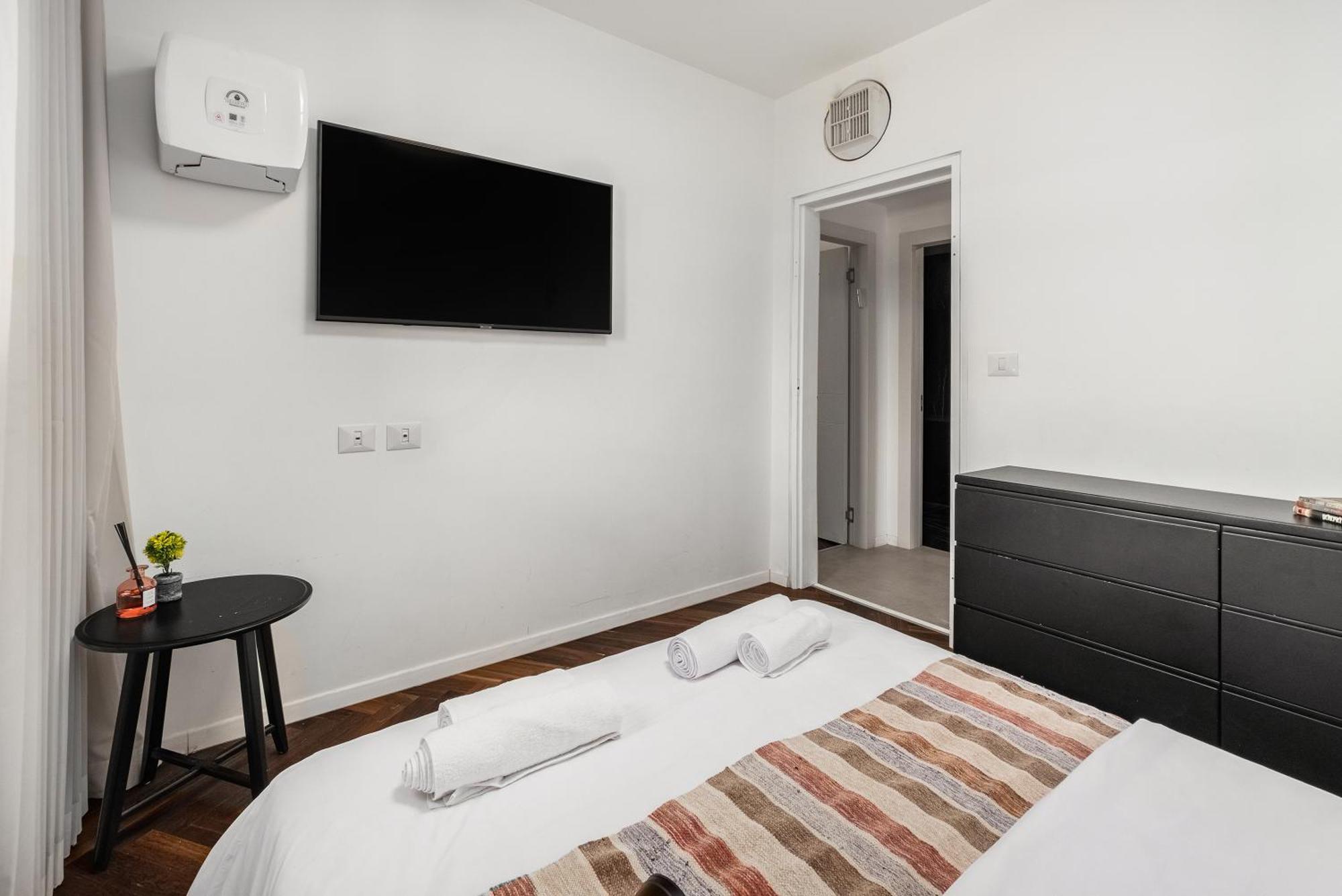 Penthouse 3Br + Roof Top + Parking - On The Beach Haifa Eksteriør bilde